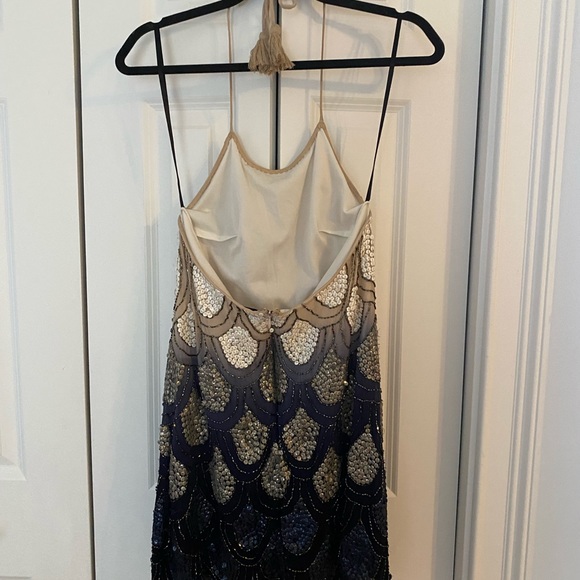 NBD sequined halter dress with scalloped hem - Picture 4 of 9